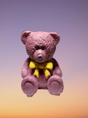 Fajnpocit medvídek pro štěstí - fialový