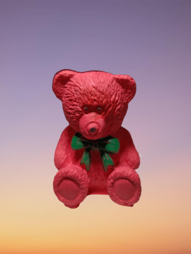 medvídek pro štěstí červeno růžový